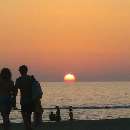 דירות פיומיצ'ינו Sunset House מראה חיצוני תמונה